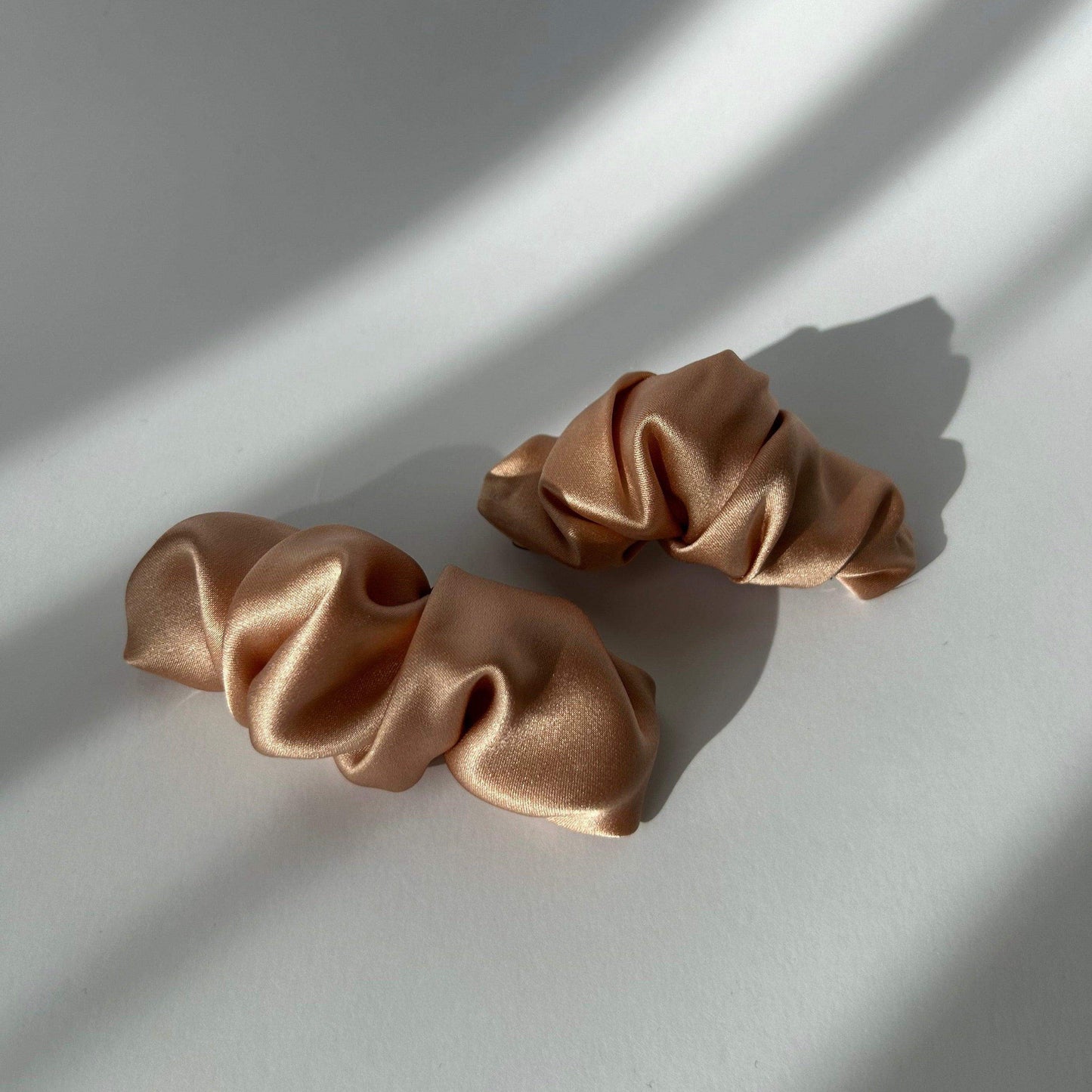 Nude šilkinis segtukas - MAMA MADE