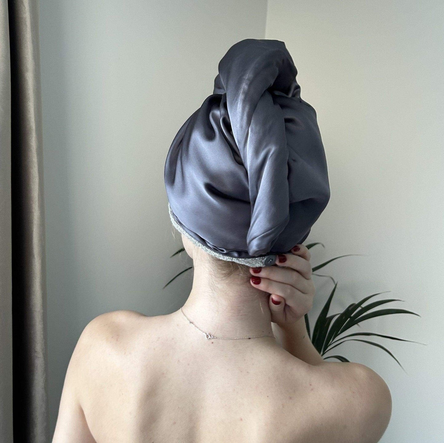 Grafito dvipusis šilkinis plaukų rankšluostis - MAMA MADE