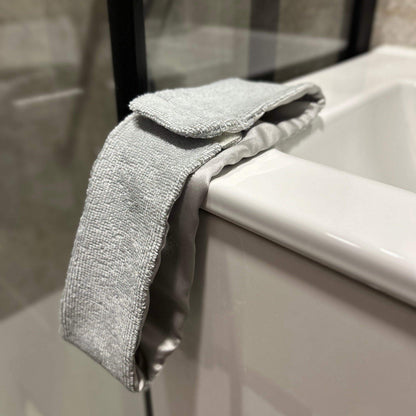 Pilka dvipusė šilkinė plaukų juosta - MAMA MADE