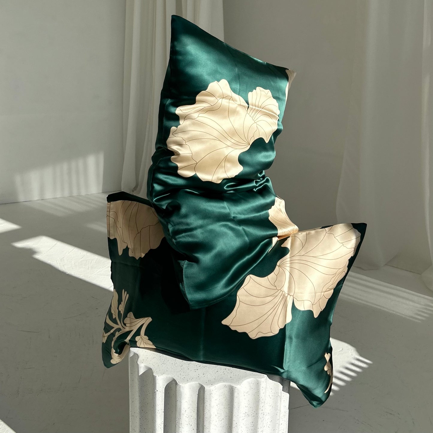 Šilkinis užvalkalas – LIMITUOTAS išskirtinis printas - MAMA MADE